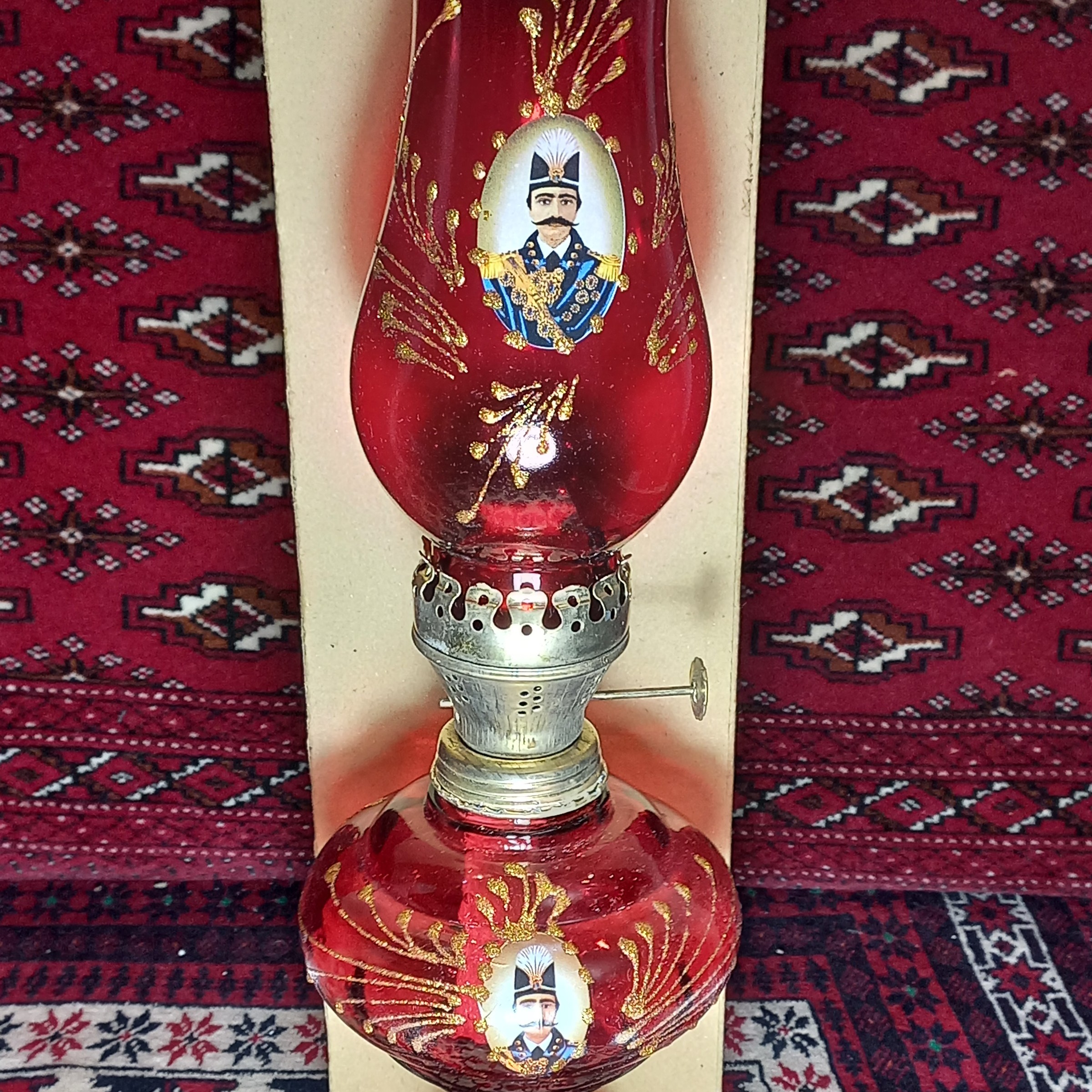 چراغ لاله عباسی خوشرنگ