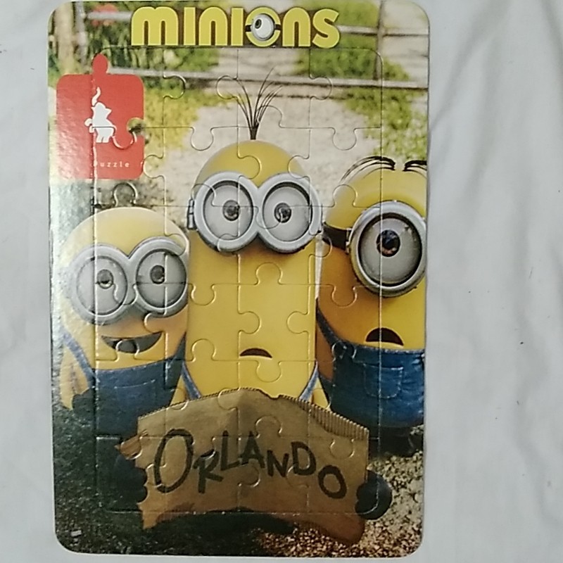 پازل مینیون پشت منچ و مارپله بهمراه منچ و تاس