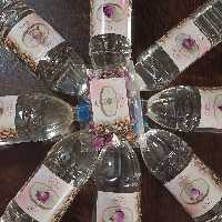 گلاب بسیار سنگین کاشان بدون افزودنی در بطری های 1 لیتری