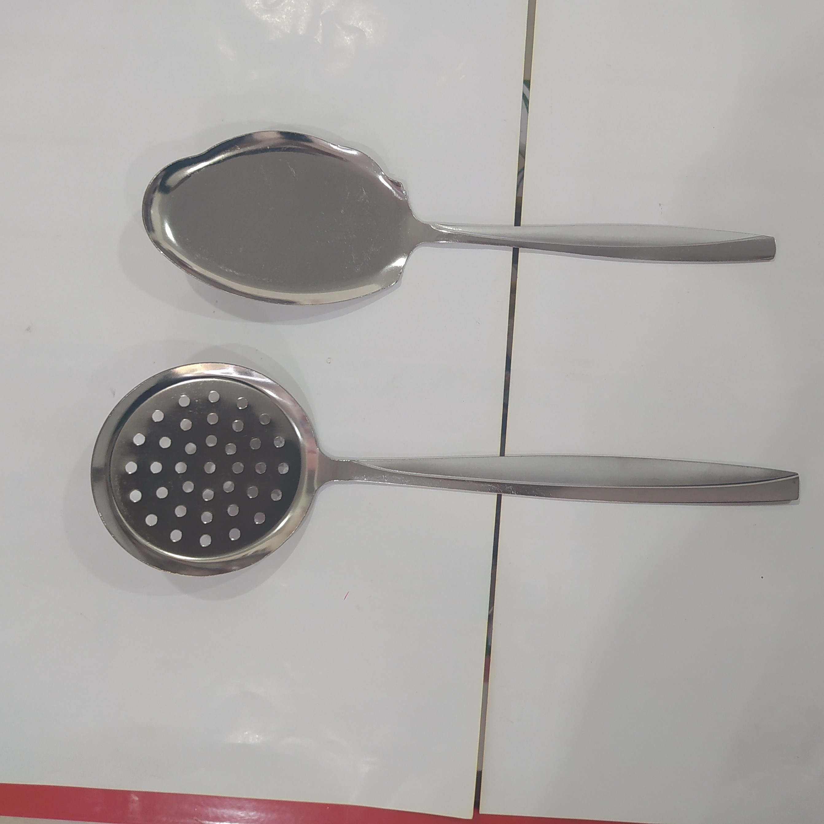 کفگیر استیل سایز بزرگ