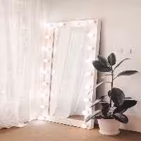 آینه قدی مدل آناستازيا 18 لامپ با قاب ام دي اف هايگلس ترك براق ريموت دار 180 در 80 - آینه اول