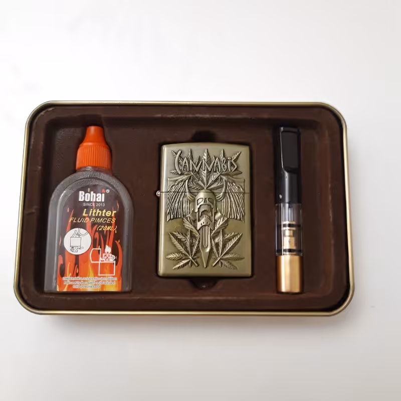 ست هدیه فندک بنزینی اسکلت 1  با کیفیت با امکان تعویض فتیله و سنگ