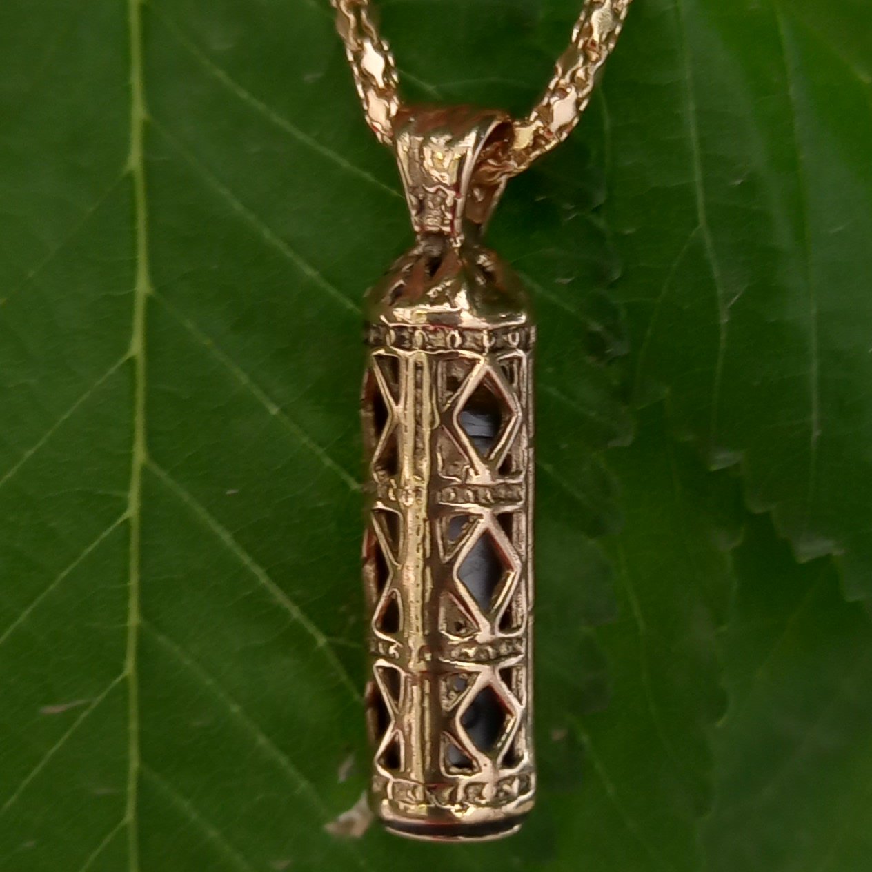 گردنبندلوله حرز باطرح لوزی