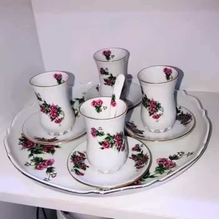 فنجان نعلبکی گل سرخ