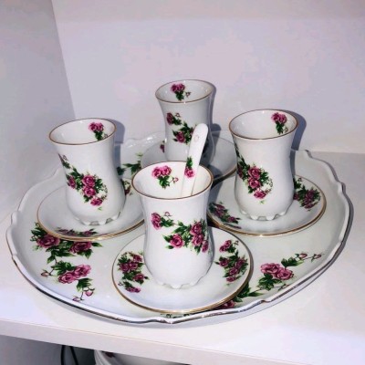 فنجان نعلبکی گل سرخ