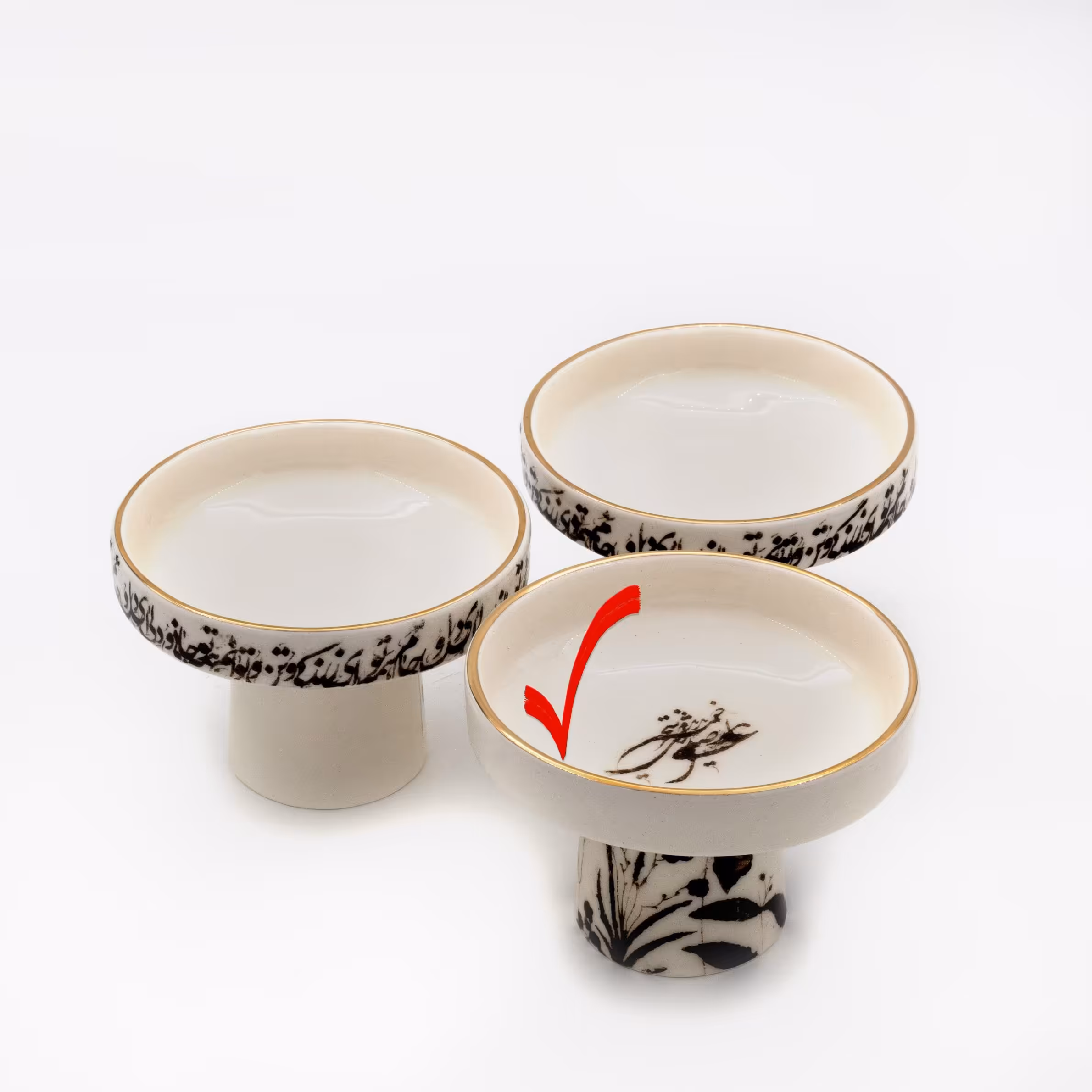 آجیل خوری سرامیک لب طلایی  13