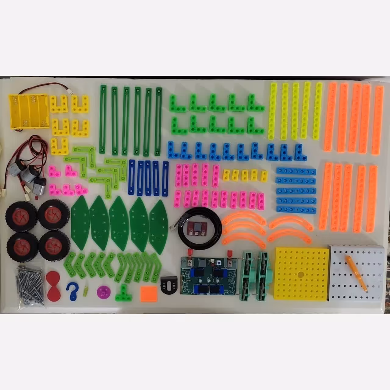 پک رباتیک  -  ساخت 29 ربات جذاب 