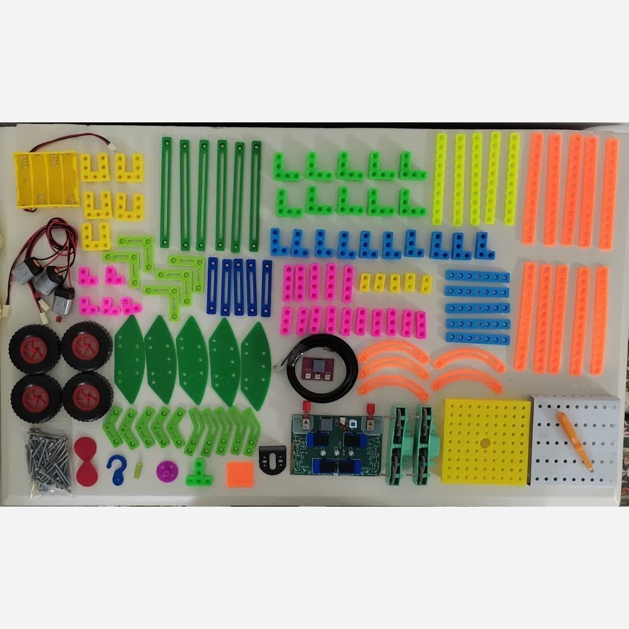 پک رباتیک  -  ساخت 29 ربات جذاب