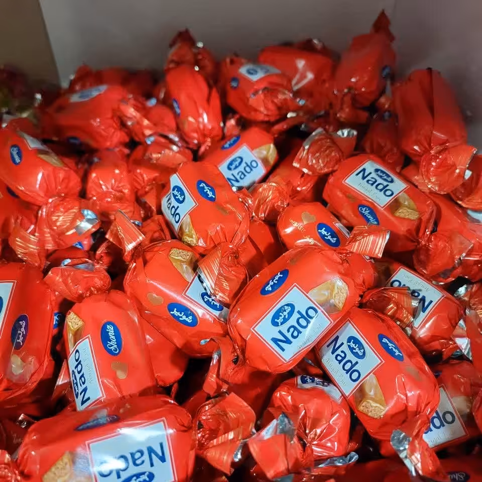 شکلات نادو  با روکش کاکائویی 