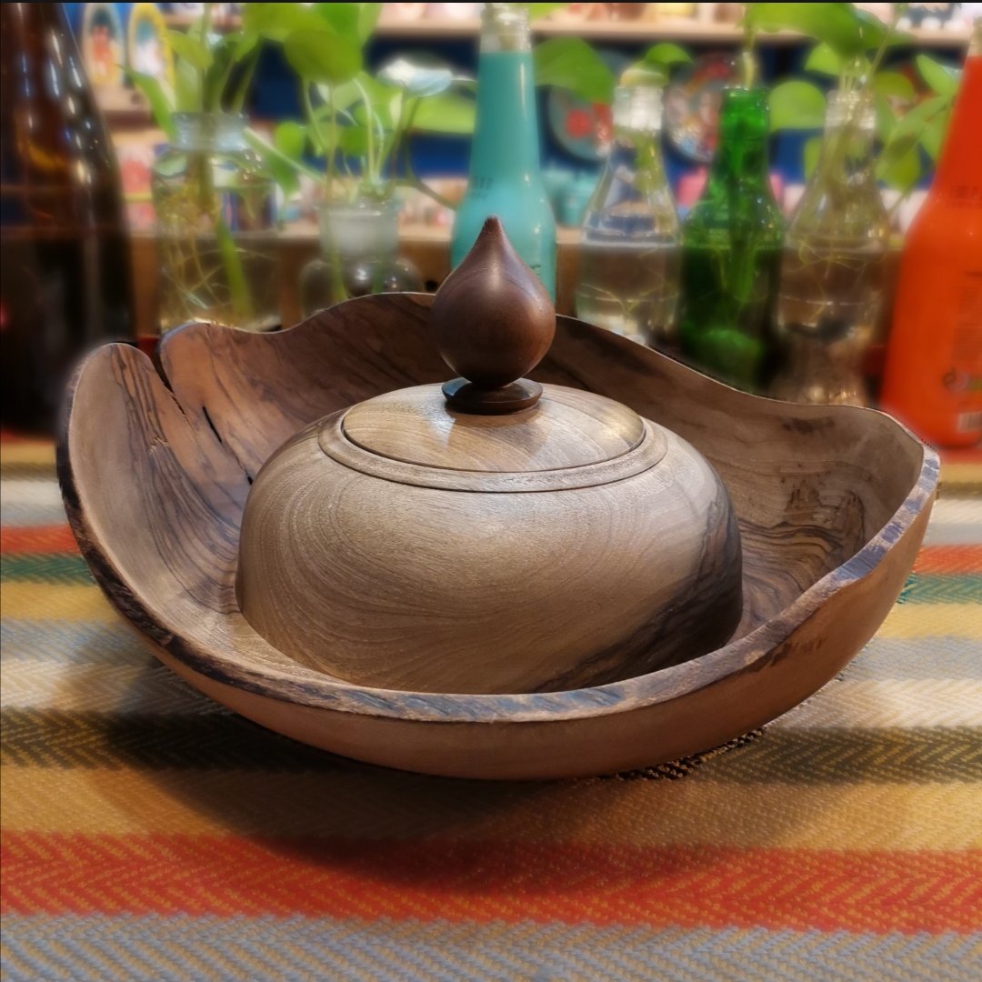 شکلات خوری چوبی
