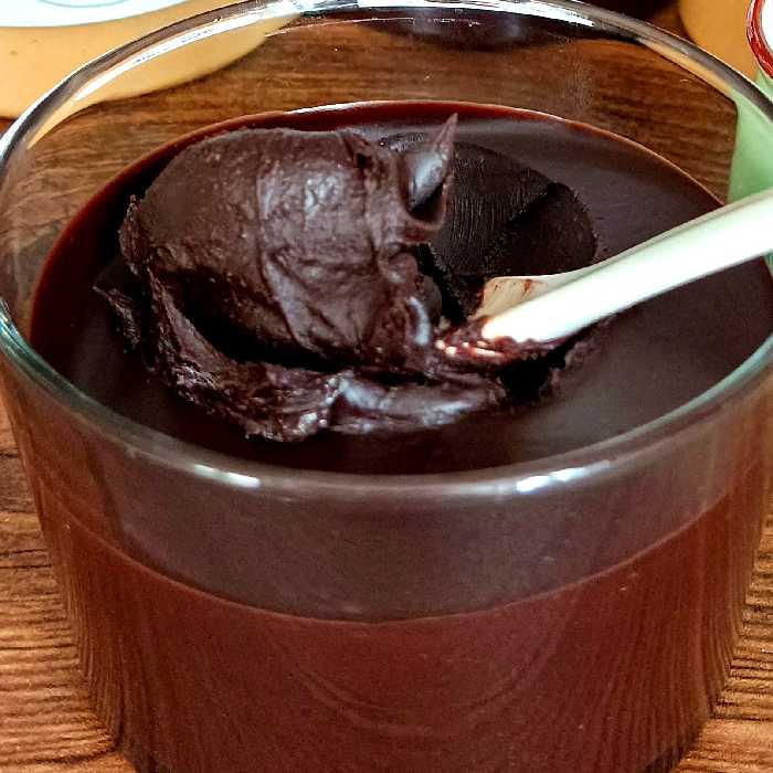 نوتلا رژیمی بادام زمینی شکلات تلخ  