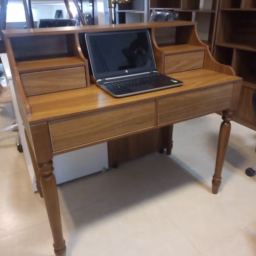 میز تحریر طرح فرانسوی چوکا (پس کرایه)