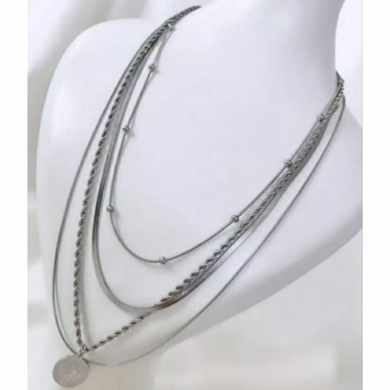 گردنبند چهار لاین سکه ای
استیل رنگ ثابت
رنگ طلایی و نقره ای
