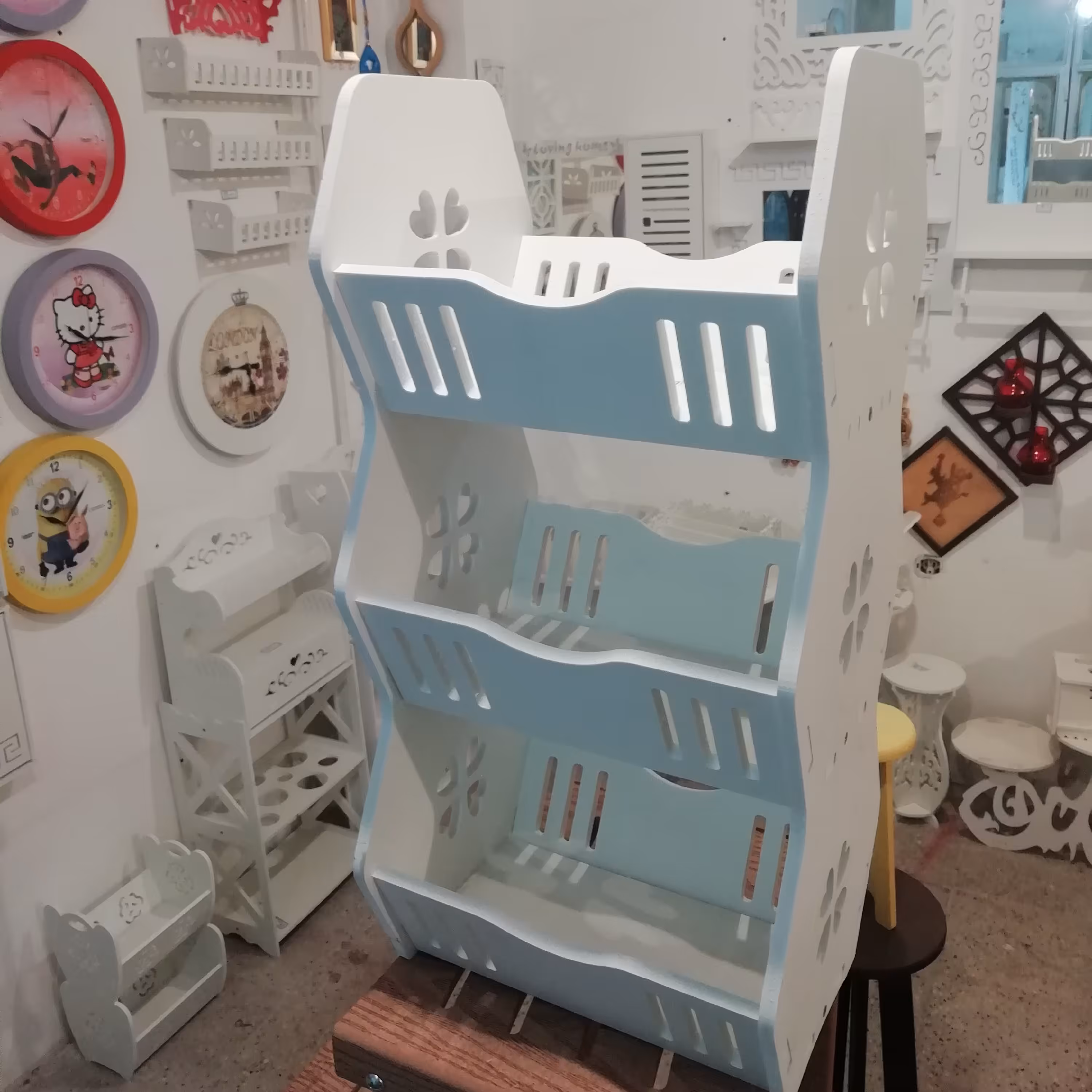 شلف سبد سیب زمینی و پیاز و سیر