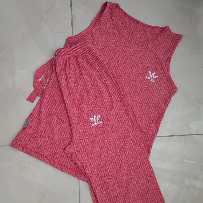 حراج تاپ شلوارک خوش رنگ جنس عالی مناسب باشگاه و خونه 