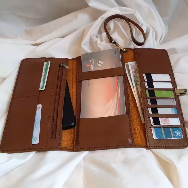 دسته چک  چرم طبیعی گاوی