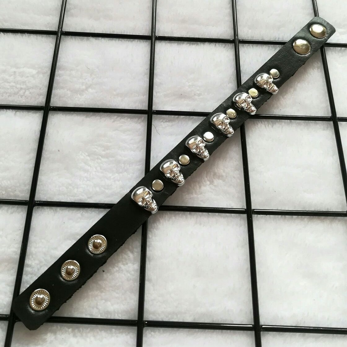 دستبند اسکلت یک ردیف