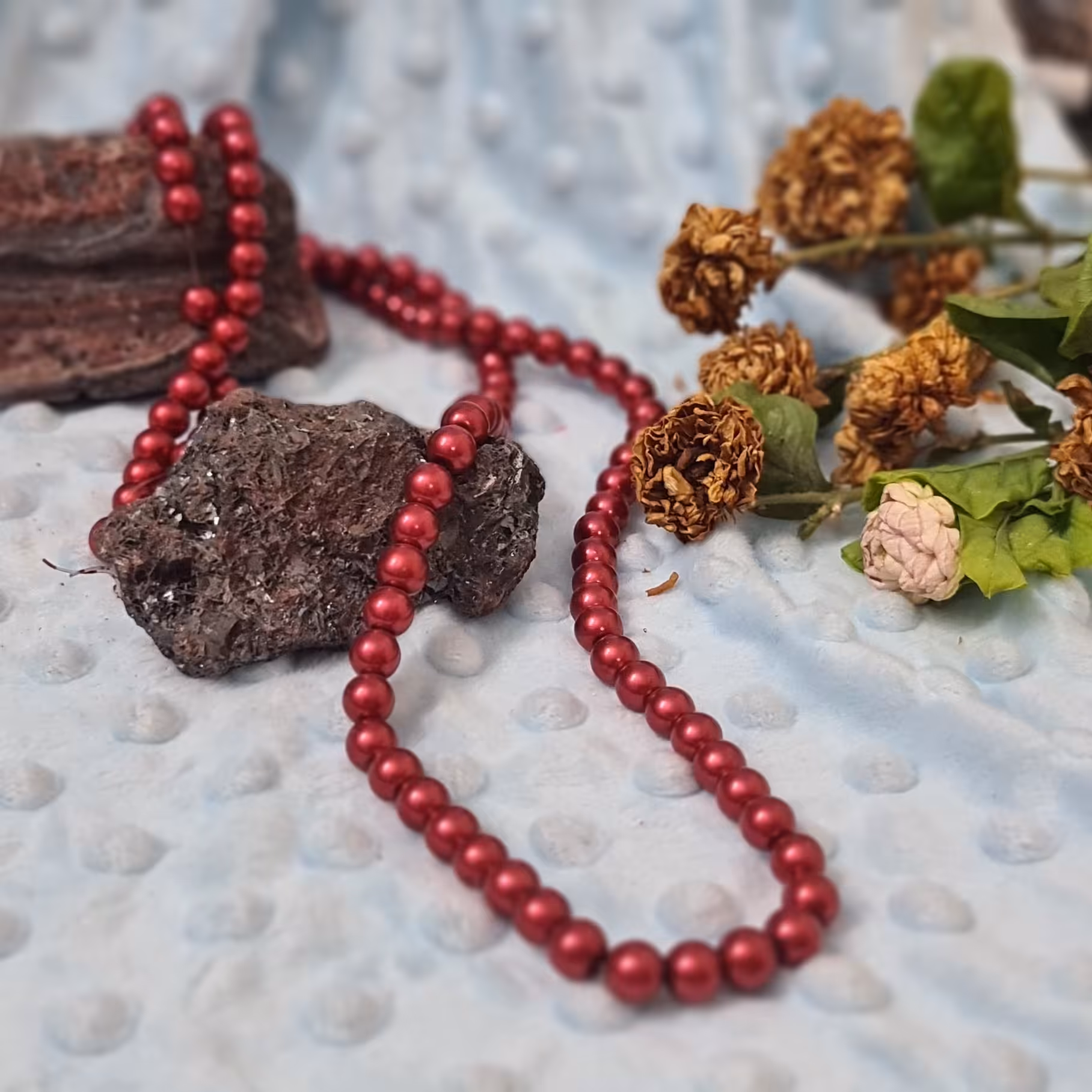 مروارید سنگی شماره 8 ،در 24 رنگ ،شامل 100 عدد مروارید سنگی زیبا
رنگ قرمز تیره،آلبالویی صدفی مطابق عکس