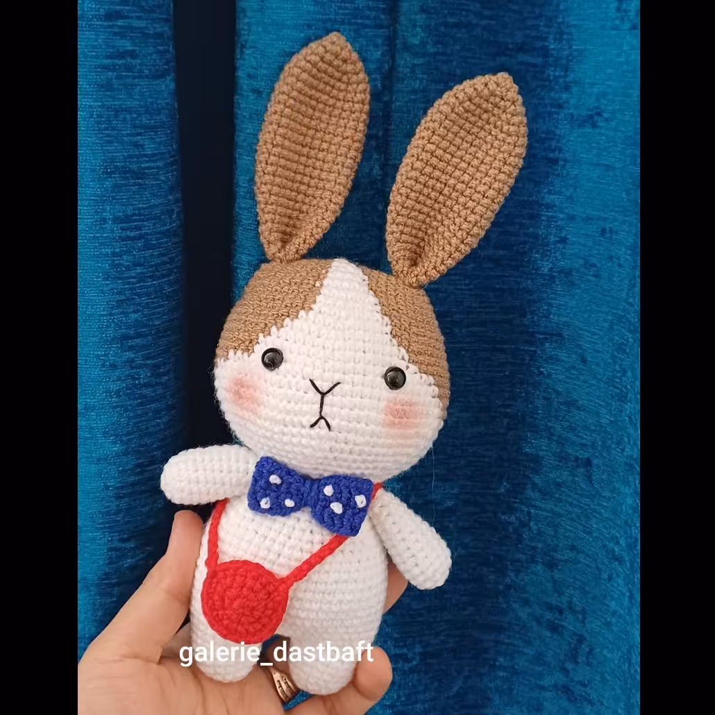 عروسک بافتنی خرگوش کوچولو هرکدام227تومن 20سانتی بافت بارنگ دلخواه شما