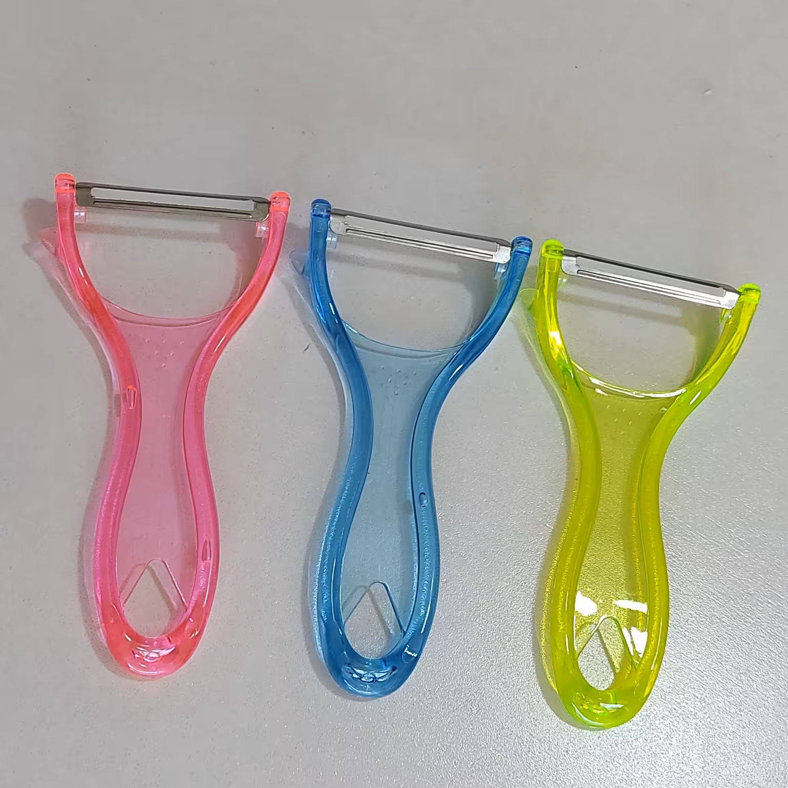 پوست کن  پلاستیکی کمانی خارجی