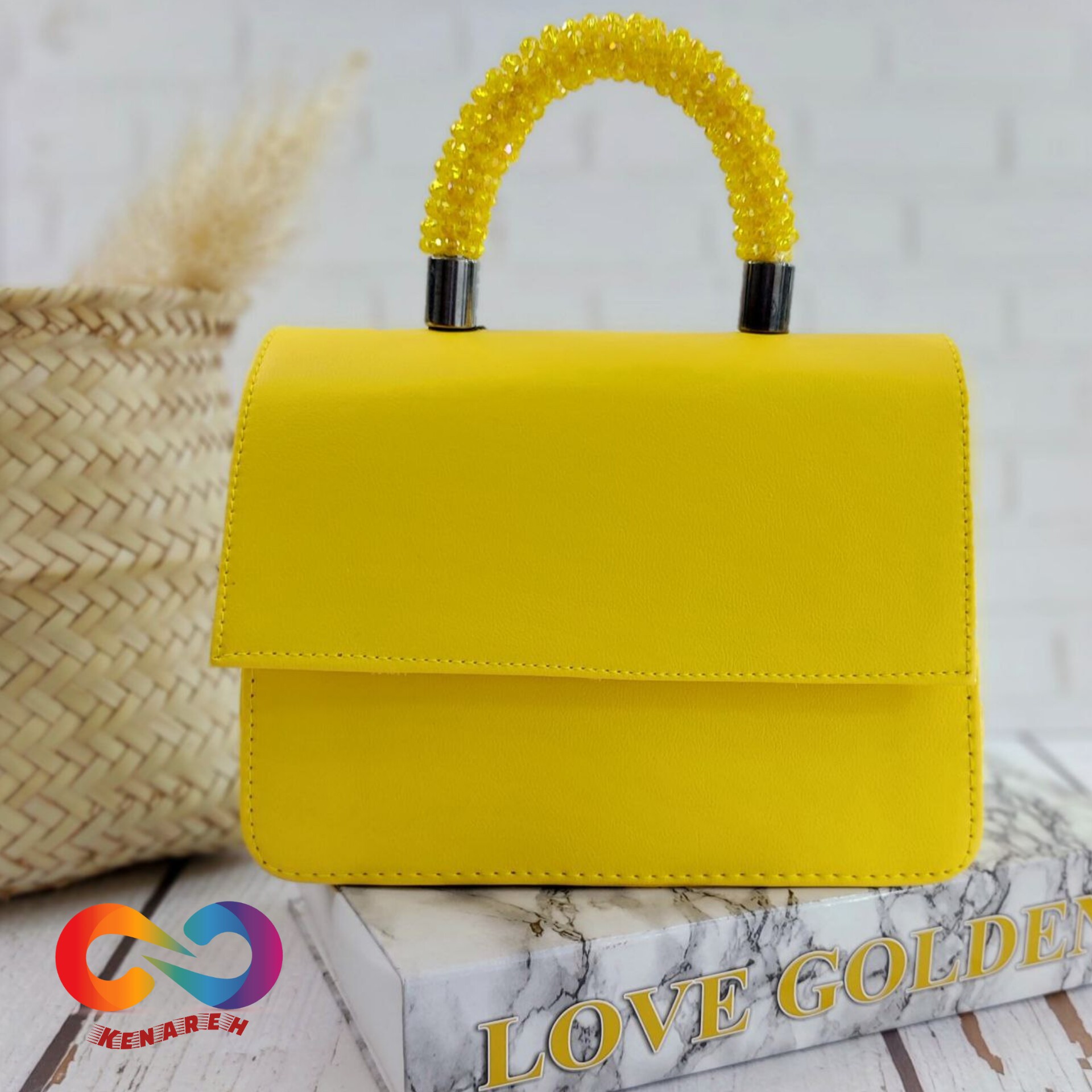 کیف دسته مرواریدی در سه رنگ متفاوت