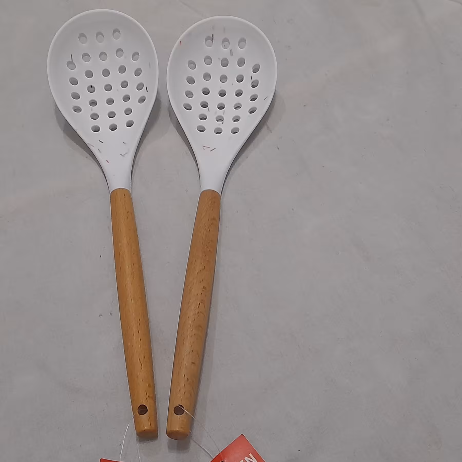 کفگیر وملاقه سیلیکونی سفید