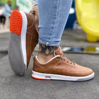 کتانی مردانه LACOSTE قهوه ای دور دوخت جنس رویه چرم صنعتی جنس زیره EVA لاستیک سایزبندی 41 الی 44