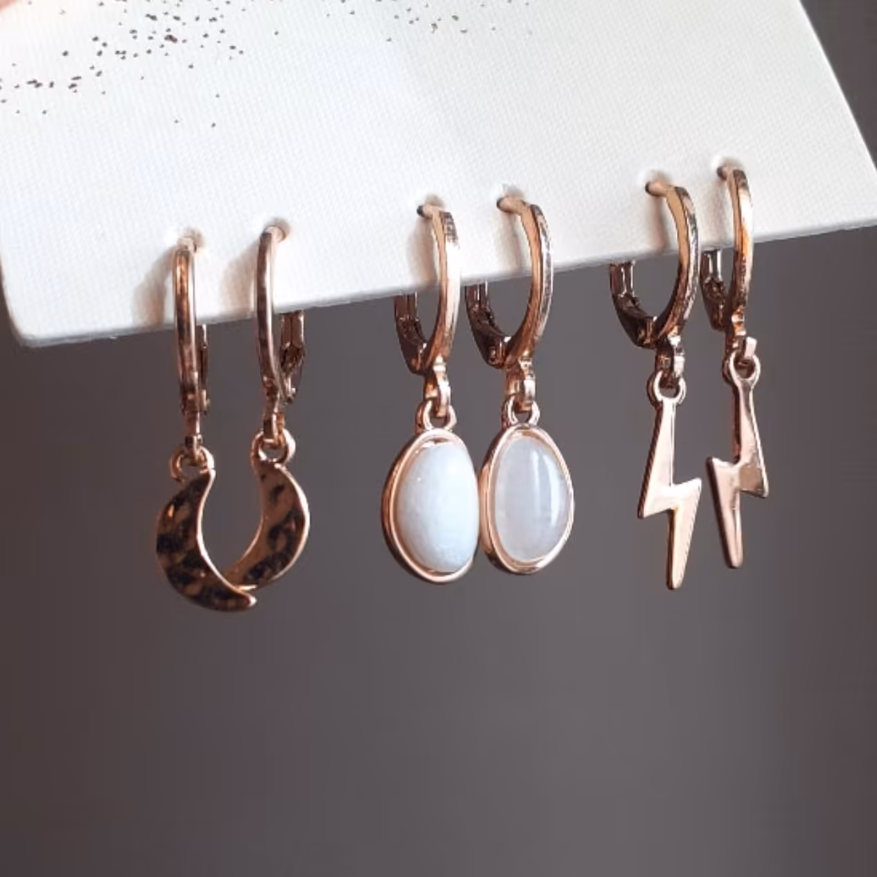 پک گوشواره گوشواره سنگ گوشواره رعد برق گوشواره مینیمال گوشواره تینیجری گوشواره طلایی گوشواره ضد حساسیت گوشواره مجلسی 