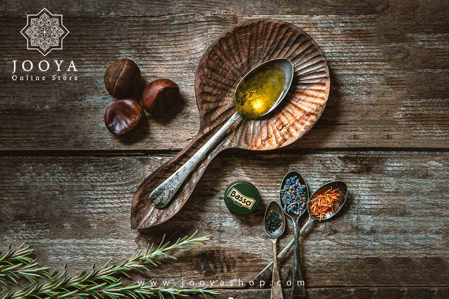 زیر قاشقی چوبی کنار گازی ضخیم مدل برلین