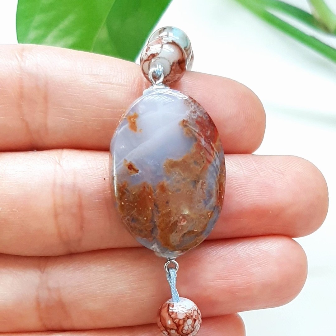 دستبند عقیق شجر فردوس تراش دست و سنگ طبیعی و معدنی لطفاً قبل از خرید از موجود بودن محصول اطمینان حاصل فرمایید 