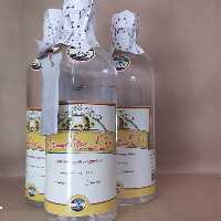 عرق بیدمشک ویژه اعلا برند آقا بزرگ کاشان