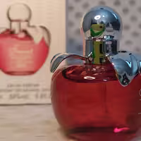 عطر وادکلن نیناریچی