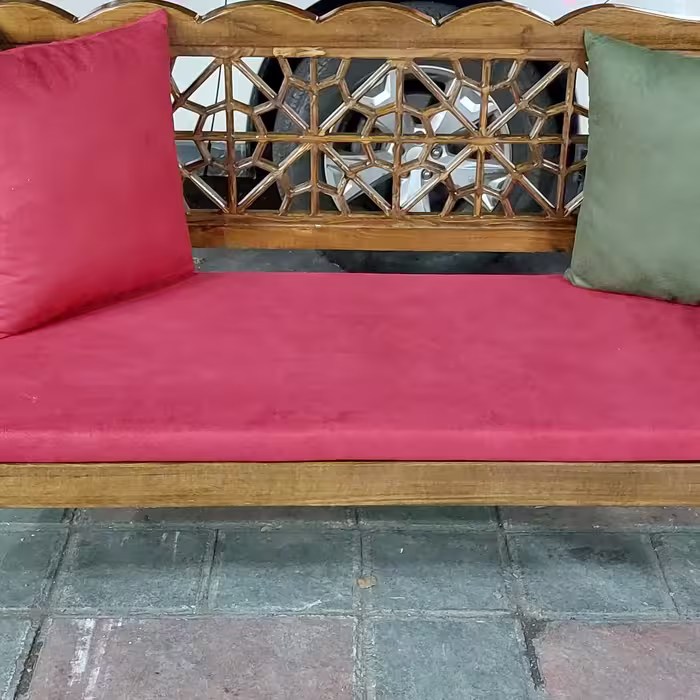 مبلمان چوبی 