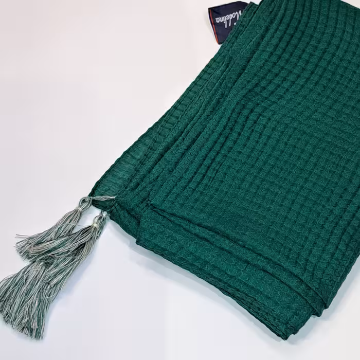 شال وارداتی جنس نخی بسیار خنک رنگبندی مطابق تصویر مناسب برای همه سنین