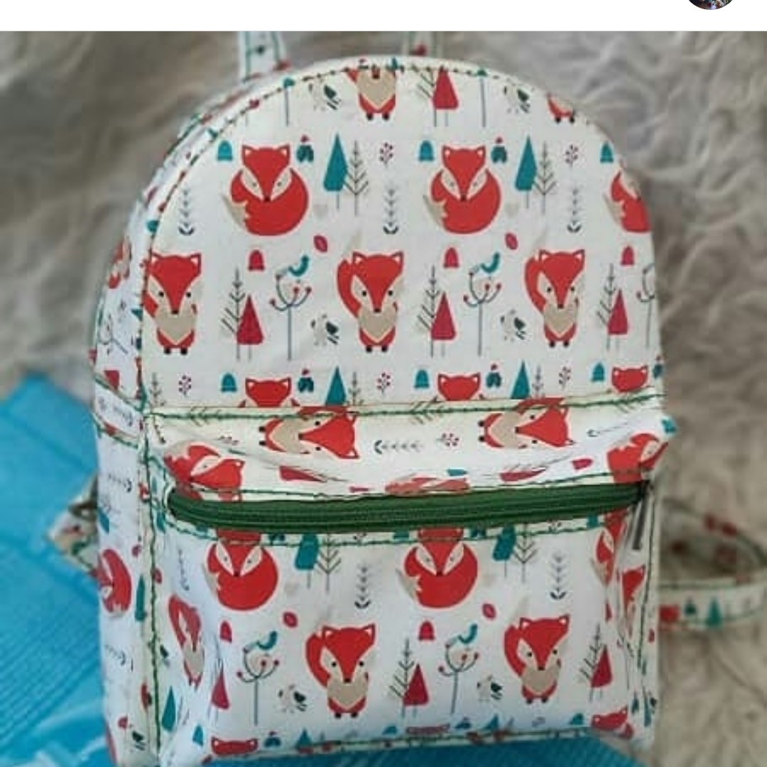 کوله پشتی چرم صنعتی دست دوز