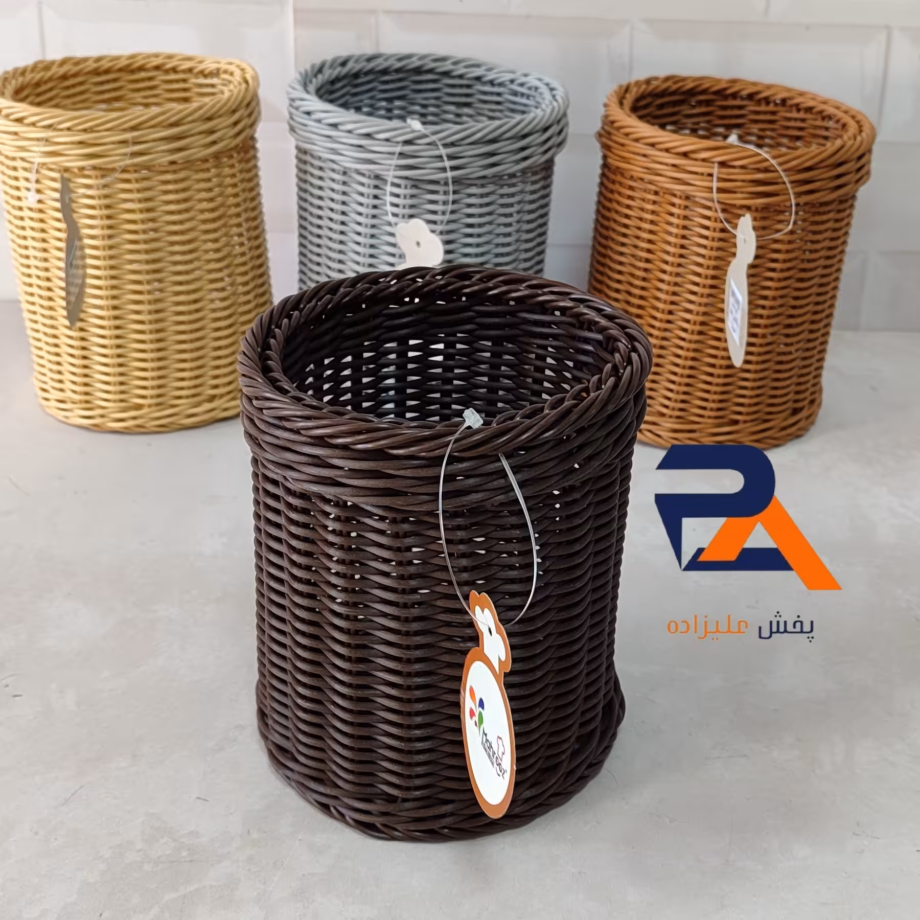 جاقاشقی  پلاستیکی طح حصیری استوانه گرد  و قابل شستشو  دارای تنوع رنگ 