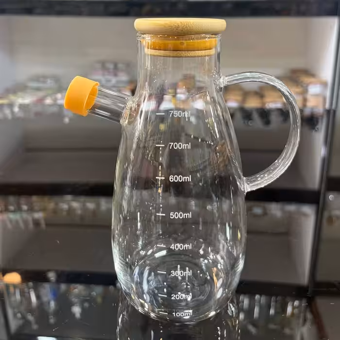 روغن ریز پیرکس خارجی  درب بامبو 750میل  درپوش دارای واشر سیلیکونی