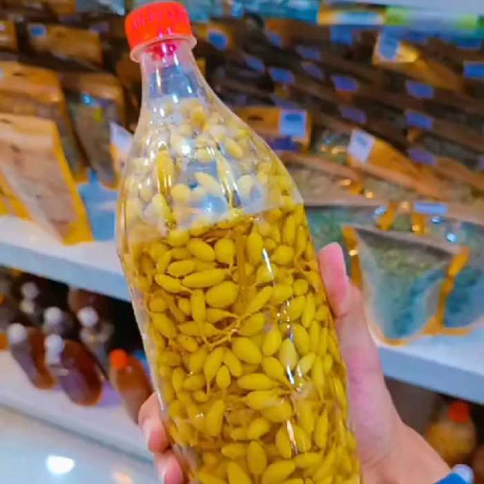 غوره شور یک و نیم لیتری عالی 