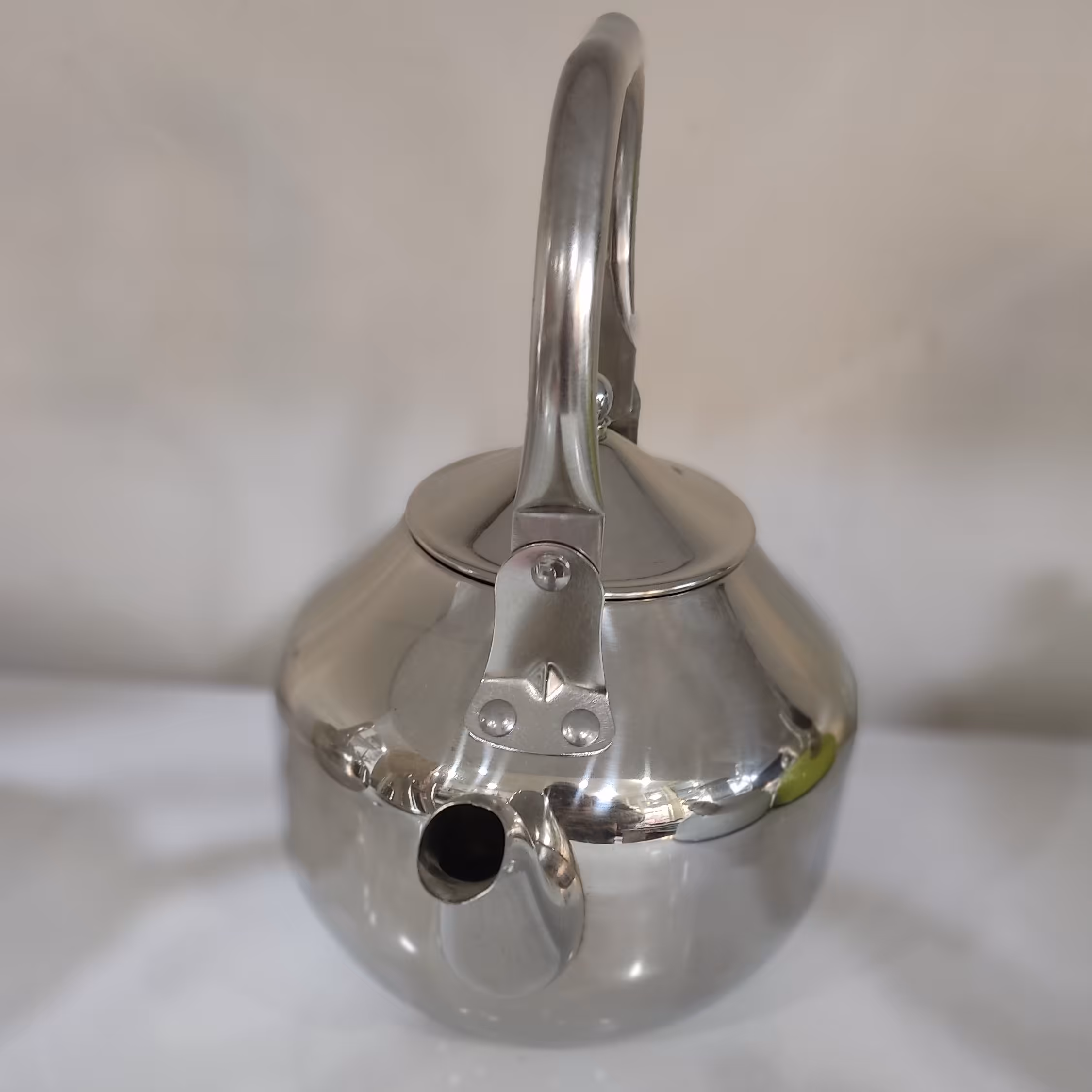 قوری استیل مخصوص چایی و با جنس عالی 