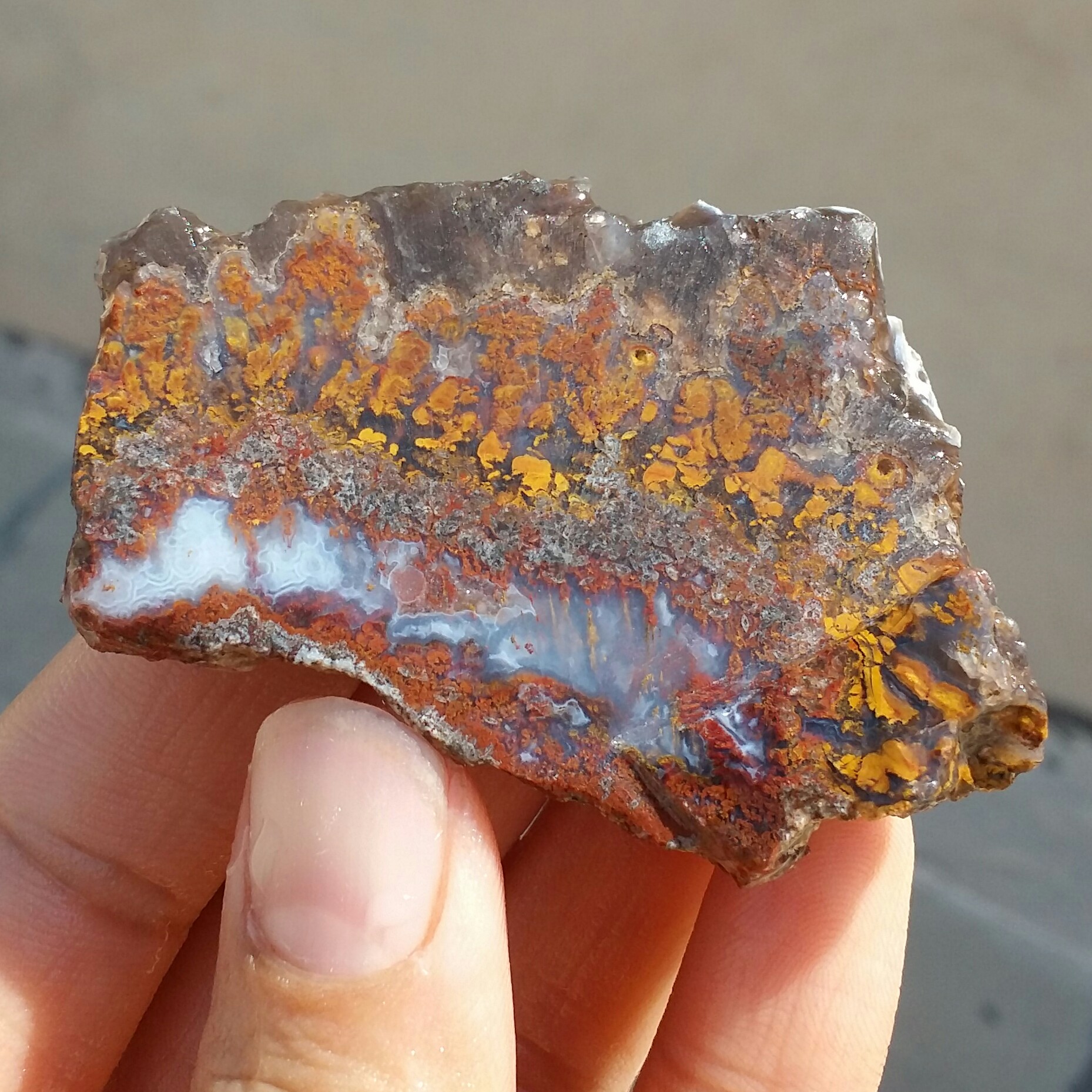 اسلایس سنگ راف عقیق منظره پاییزی با قابلیت ساخت نگین 
 100 در 100 طبیعی  
کد 11678