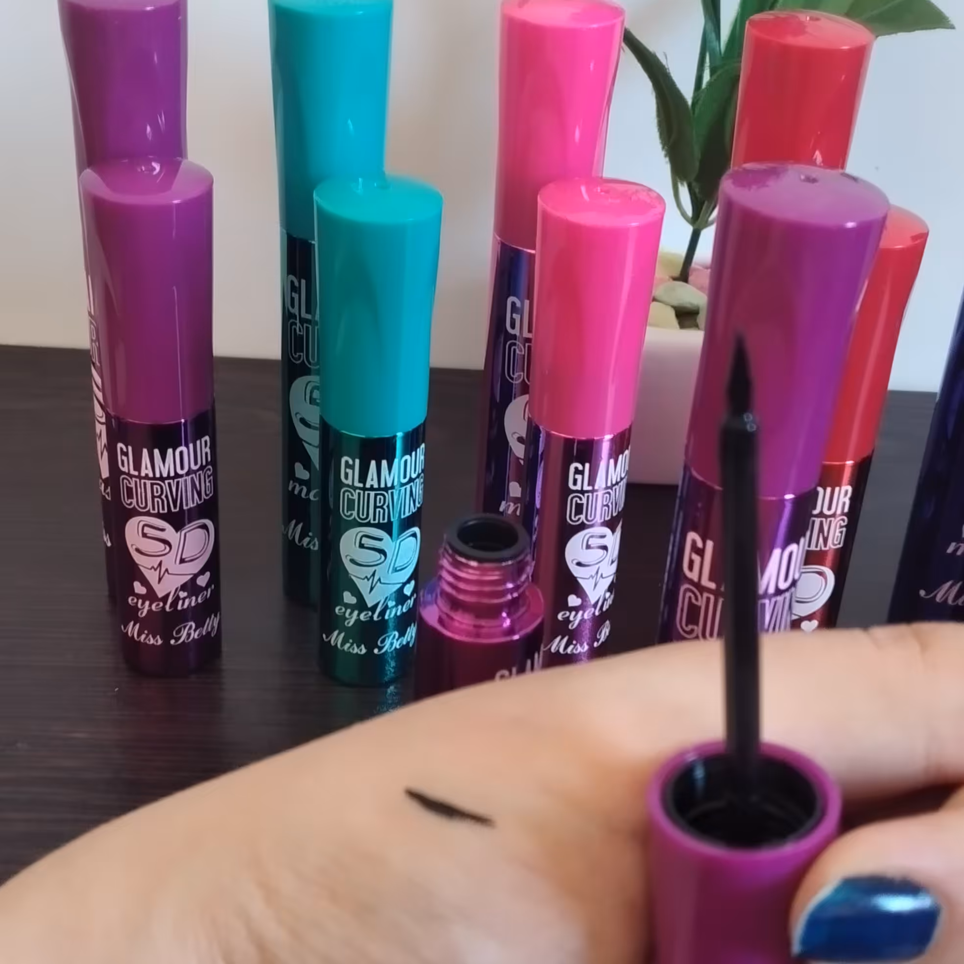 انواع خط چشم کیفیت عالی خط چشم  مویی خط چشم مویی