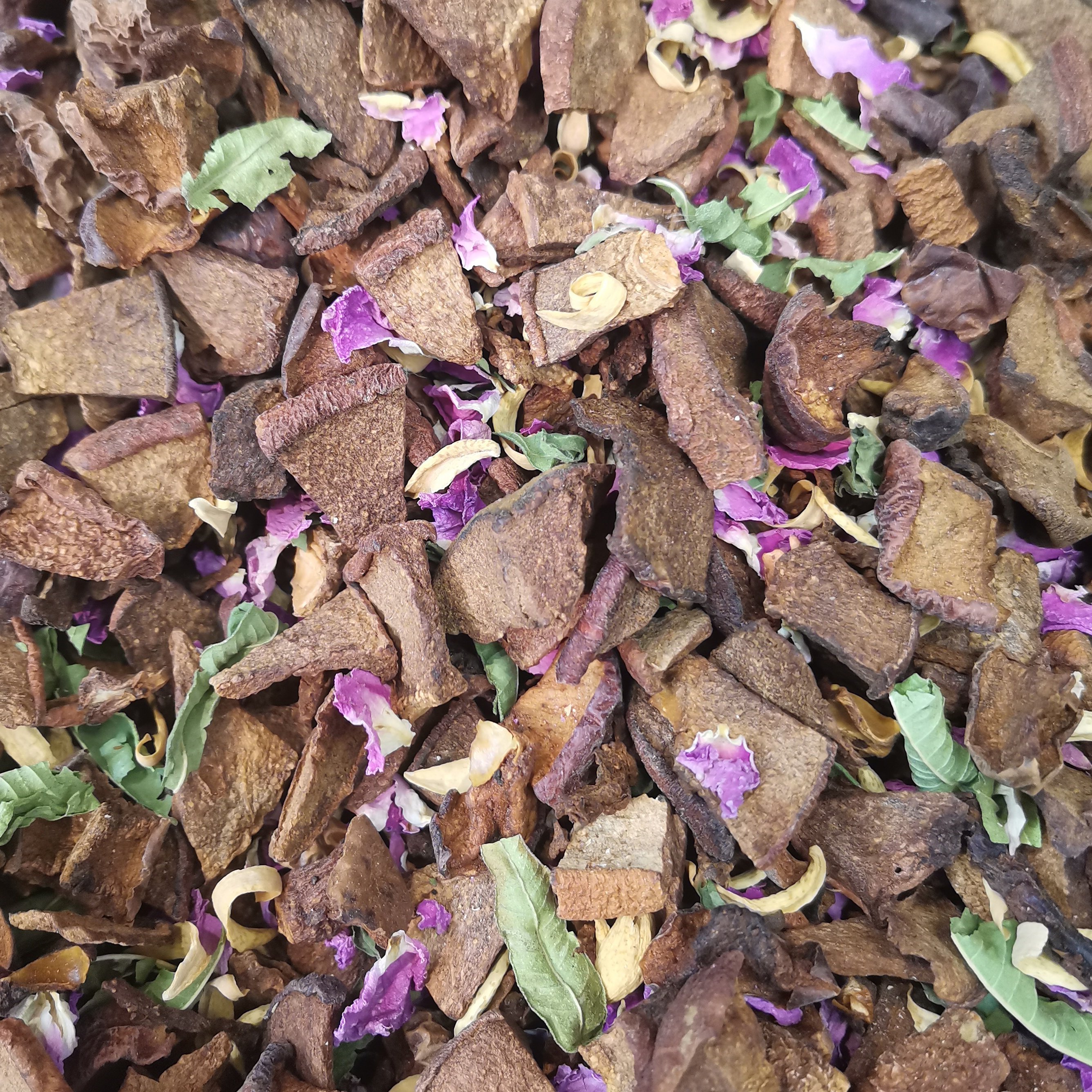 چای به و سیب  گل محمدی درجه یک نیم کیلویی