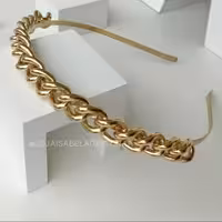 تل زنجیری فلزی رنگ طلایی سایز متوسط