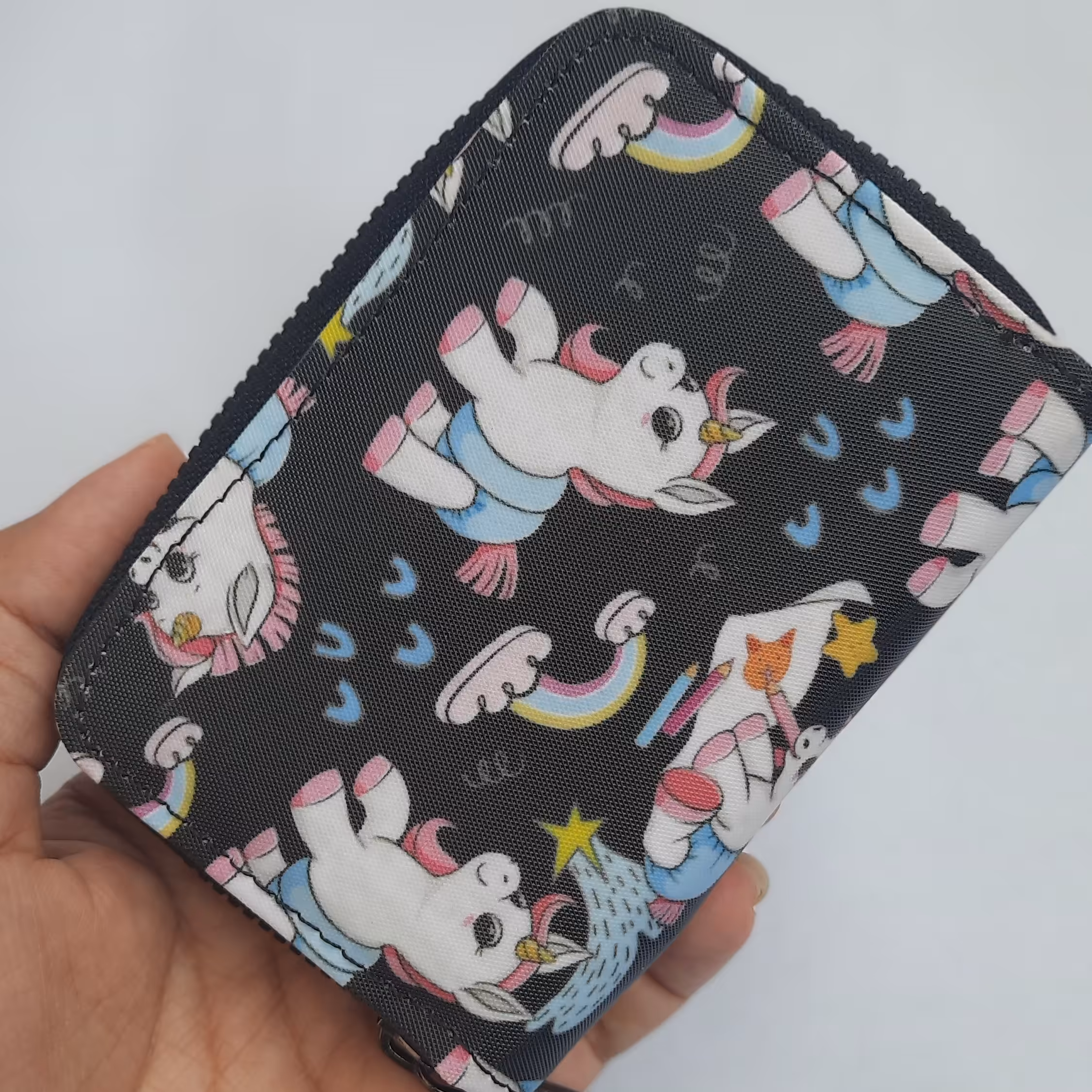 جاکارتی زیپی تک شاخ زمینه مشگی