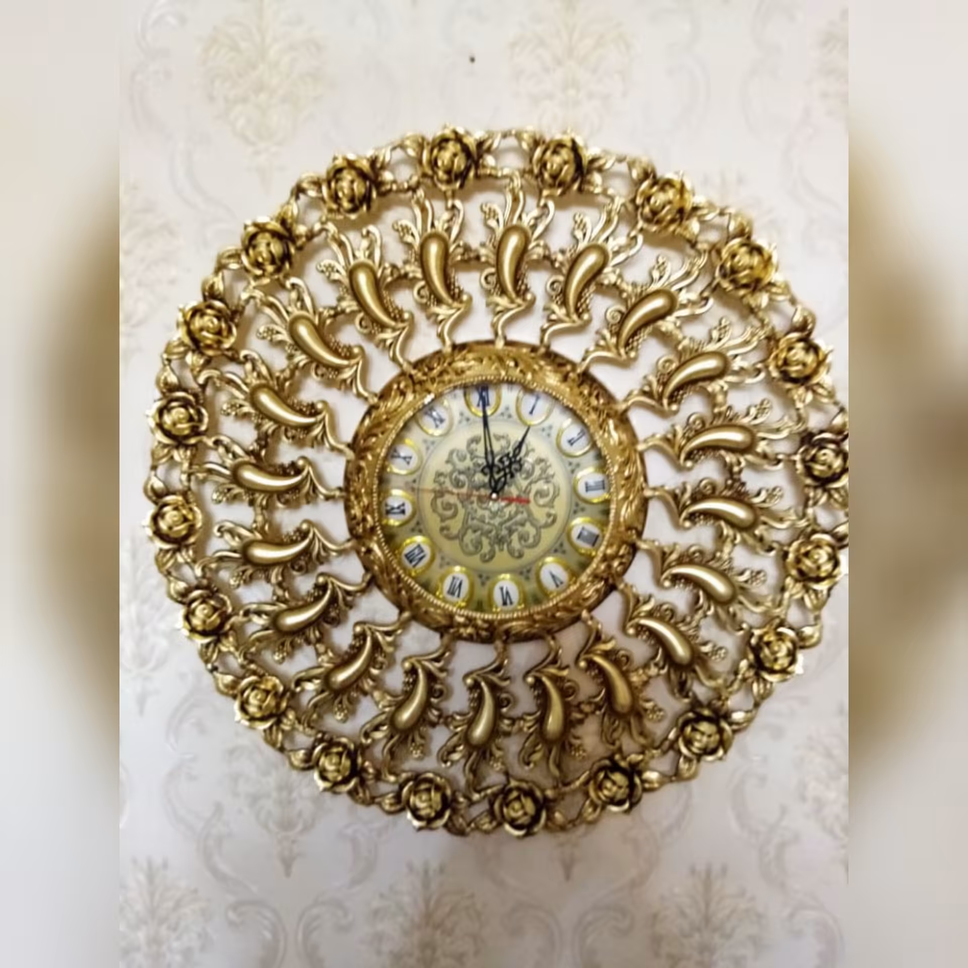 ساعت دیواری بزرگ گل رز (ارسال باربری به صورت پس کرایه)