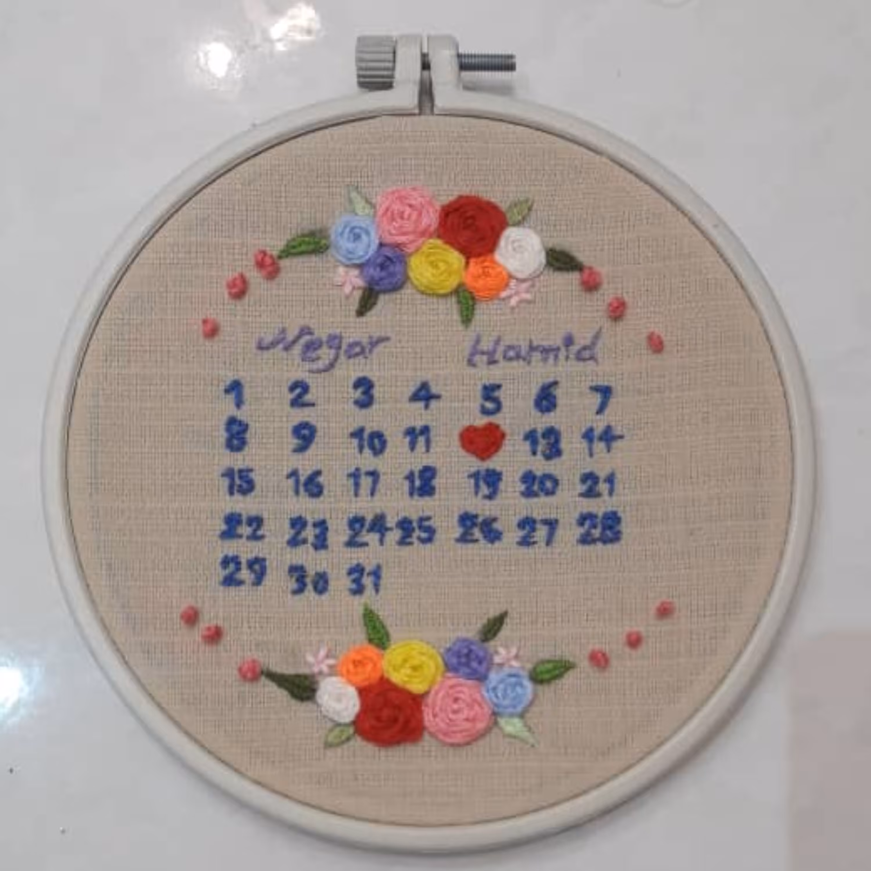 تابلو گلدوزی تقویم مناسبتی