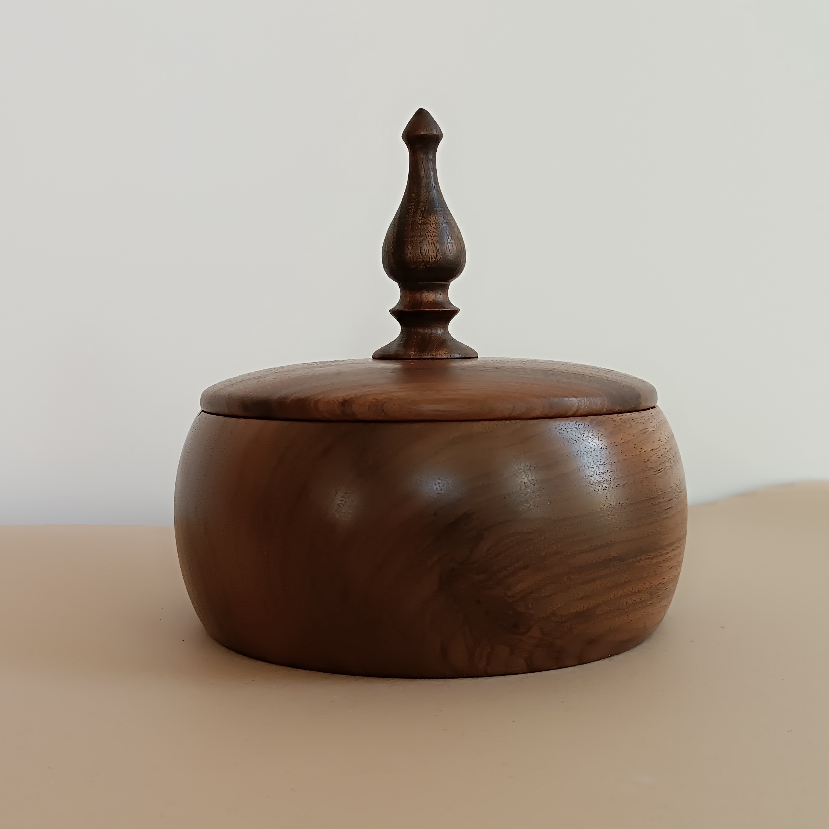 شکلات خوری چوبی(پس کرایه)
