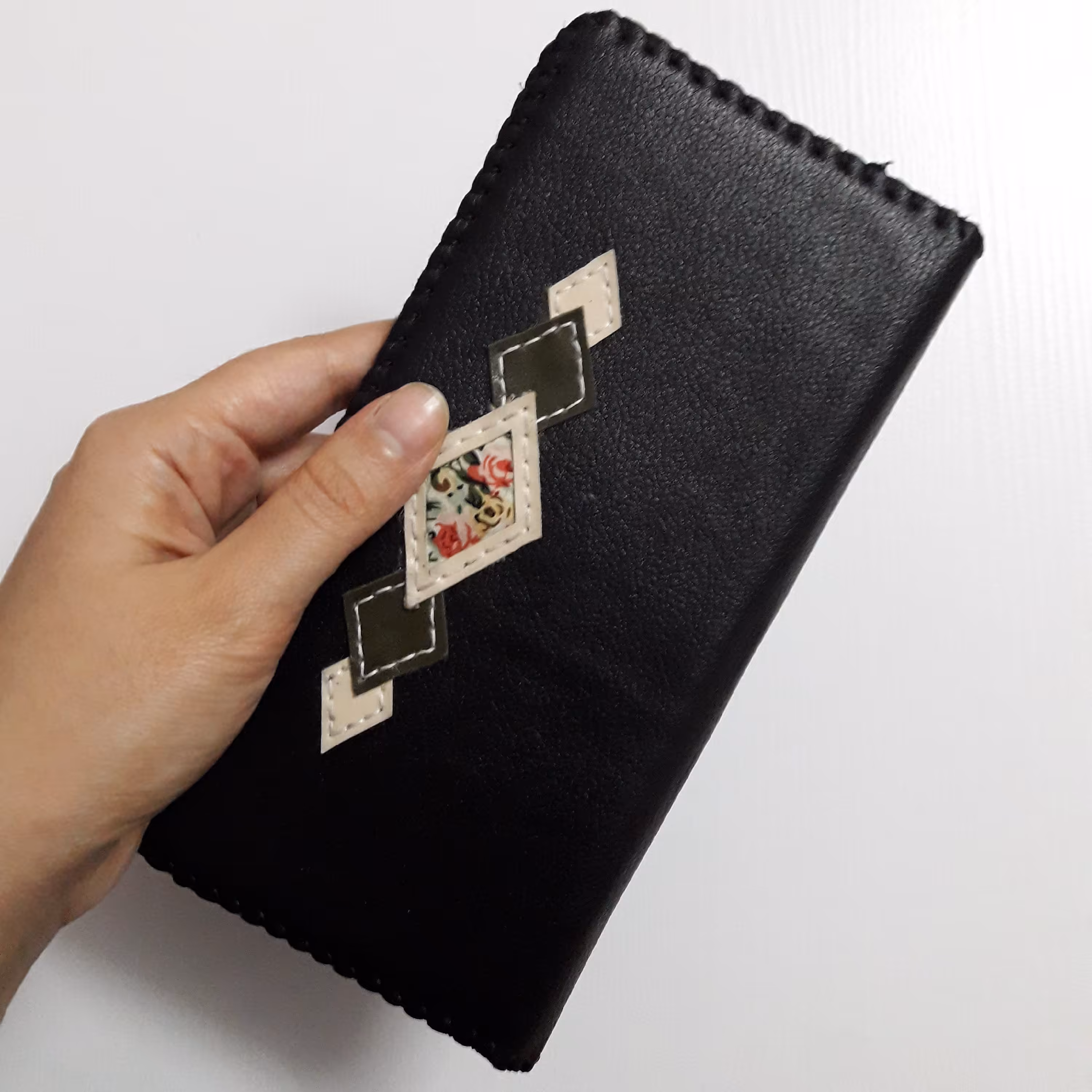 کیف پول چرم مصنوعی دستدوز تکه دوزی