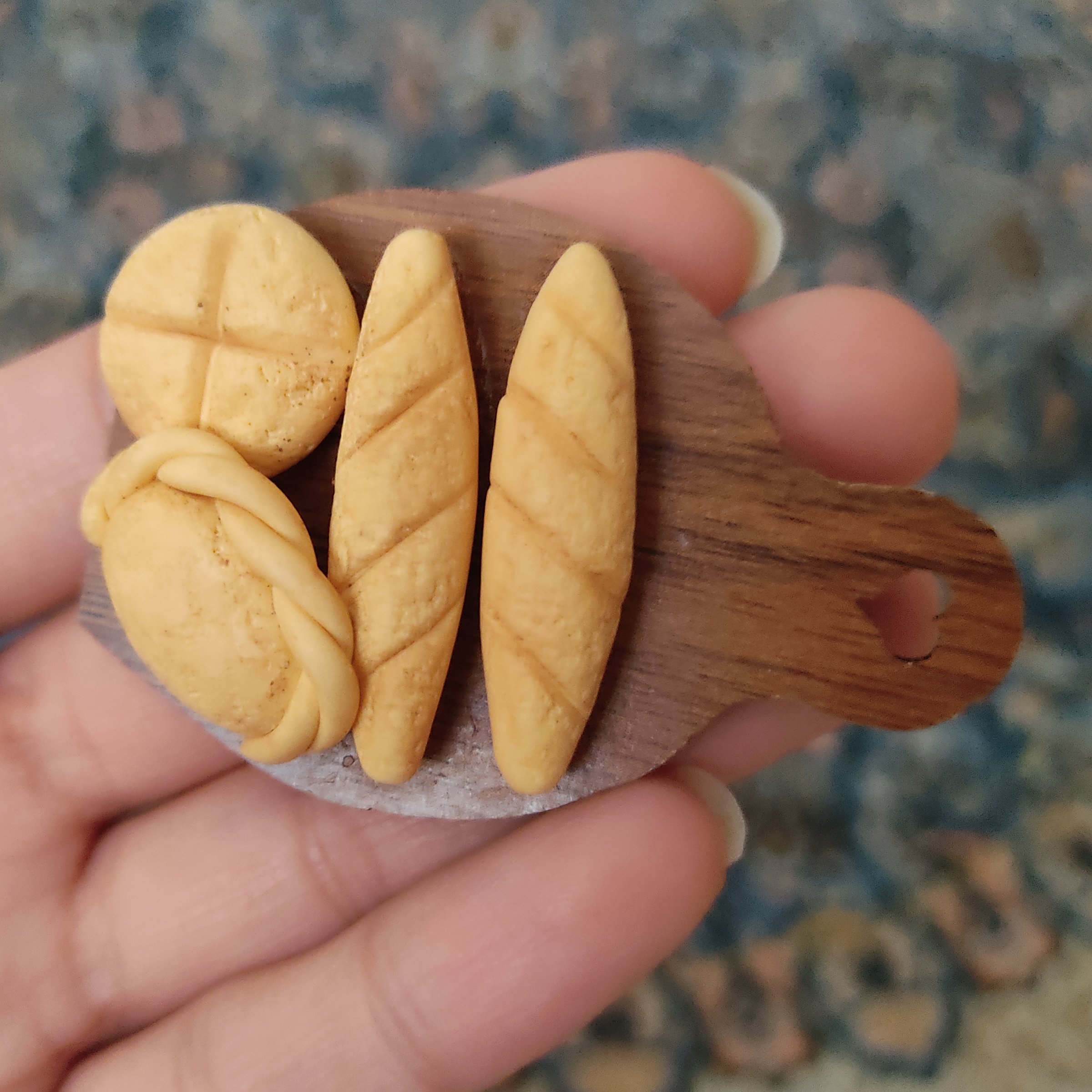 مگنت رو یخچالی خمیری طرح نان