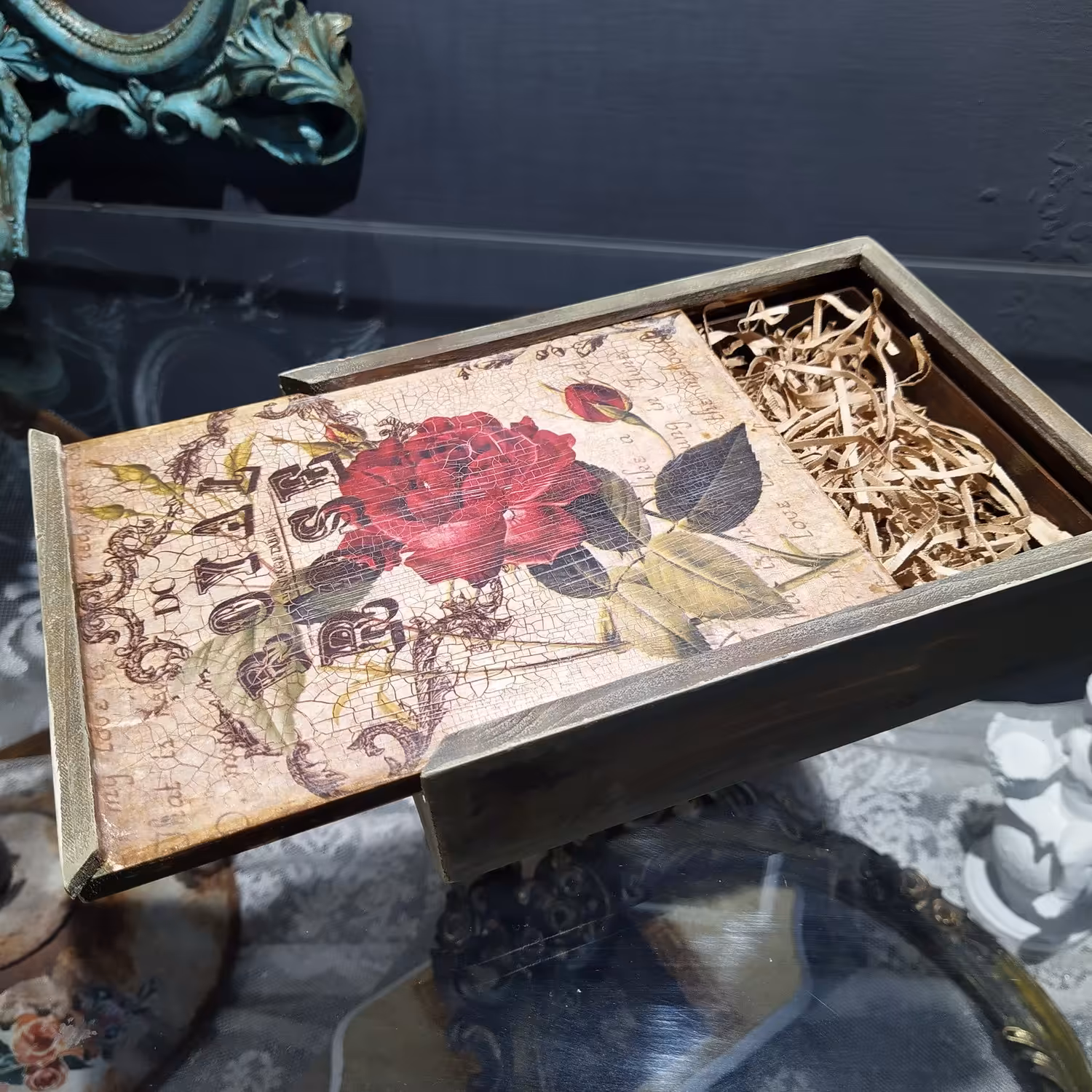 جعبه هدیه چوبی مدل Vintage Rose